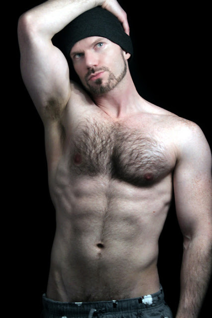 Oh my god!! I Need him! I want him! Gah! His beard! His body. His eyes! That beanie!