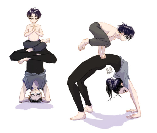 alemanriq: some yoga with ackermom~because whenever I see those cute photos with moms and their chil
