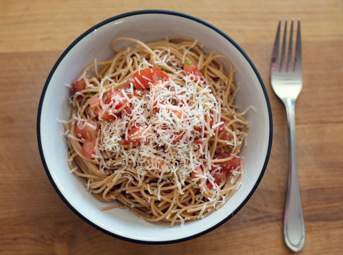 Last night’s dinner, yummy pull apart caprese bread and spaghetti. If you don’t know what caprese br