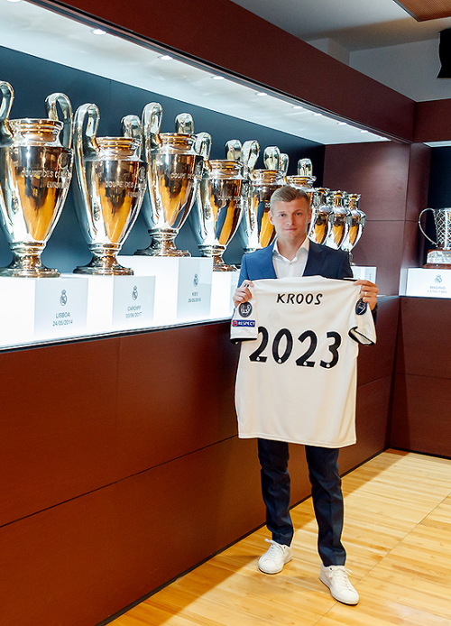 madridistaforever: Toni Kroos renews until June 2023 | May 20, 2019Real Madrid midfielder Toni Kroos