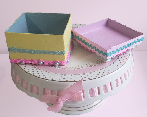 opalsandcream: Making these fake cake boxes is so much fun, I just got a bunch of new icing tips and