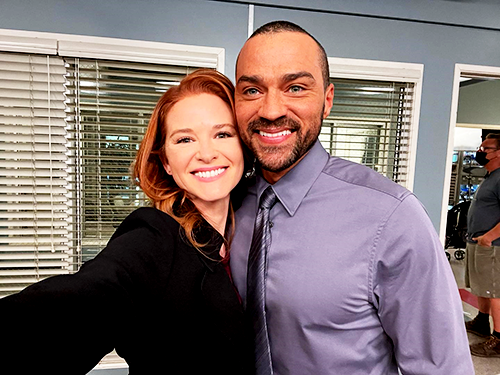 Sarah Drew and Jesse Williams BTS 18.20