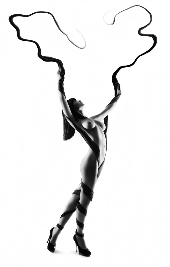 popularnude:**** by SargisVirabyan , via http://ift.tt/18ylwnT