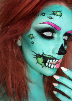 Laughingsquid:  Makeup Artist Turns Herself Into A Mesmerizing Pop Art Zombie  This