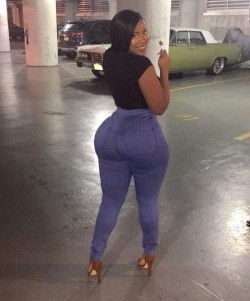 theokole:  tightdenimgirls:  mASSive  Damn!!!!!