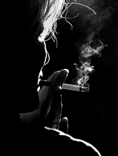 fotografiae:Smoke by bermek. http://500px.com/photo/52894762