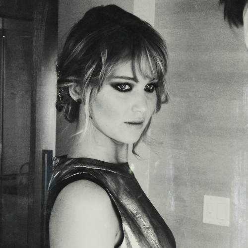 jenniferlawrencedaily:  “She’s like 10 and 40 at the same time. She would be