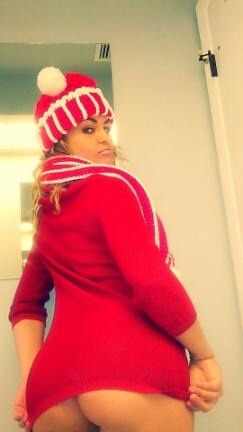 ricancumdumpbarbie:  Merry Christmas gooners !!!!!