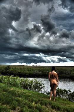 nudiarist2:  Black Point Storm HDR (by Bringers