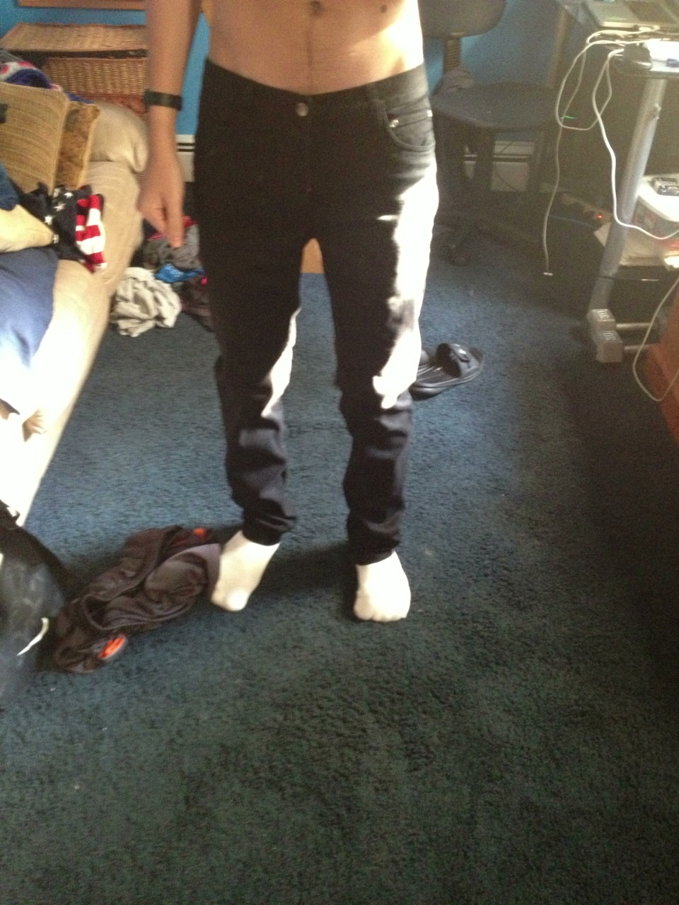 twerkingdead:   God never intended pants to be so tight 