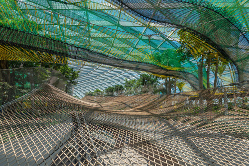 escapekit: Rain Vortex A seven-story waterfall designed by Safdie Architects is the focal point of the new Singapore’s Jewel Changi Airport. The 130-foot “Rain Vortex” is supplied by collected rainwater, and flows at the centre of a greenhouse