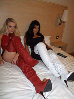 boot-fetish-divas:  Boot fetish http://boot-fetish-divas.tumblr.com/