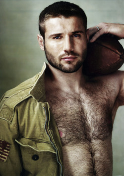 joaquimquimquim:  The Hot and Sexy Ben Cohen  Follow me and enjoy - http://joaquimquimquim.tumblr.com