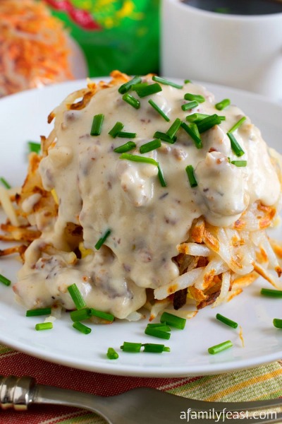 scoutingthetrooper:hashbrown breakfast stack with sausage gravy