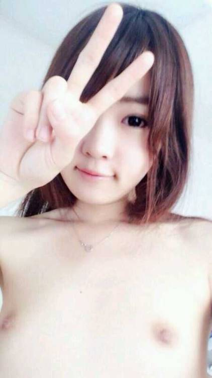 yourasiandesire:  Selfshot no. 47. Very cute porn pictures