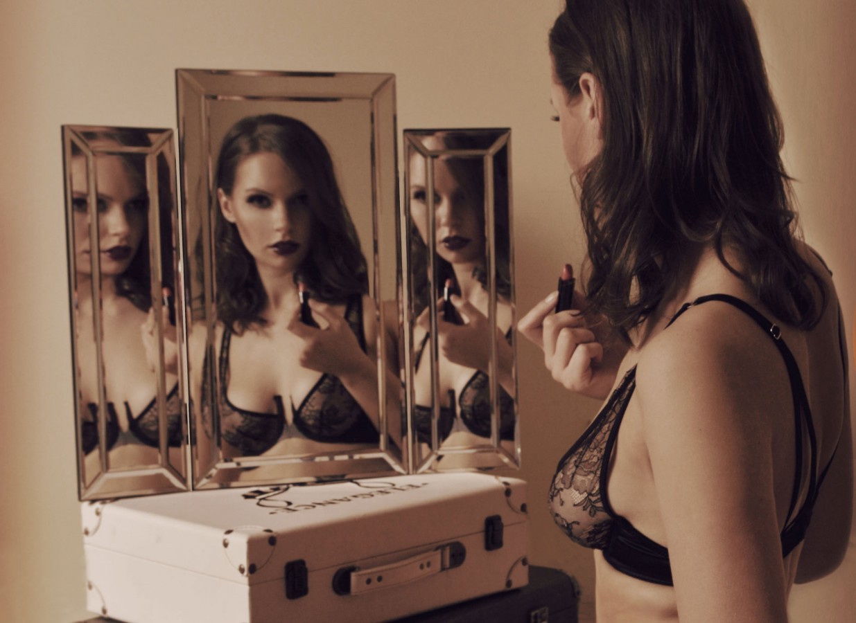 New british brand: Janay.©www.janay.co.ukBest of Lingerie:www.radical-lingerie.com(words