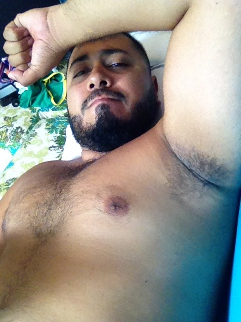 jetset-bear:  ariescub10:  Sunday’s Selfies 🐻  Yum