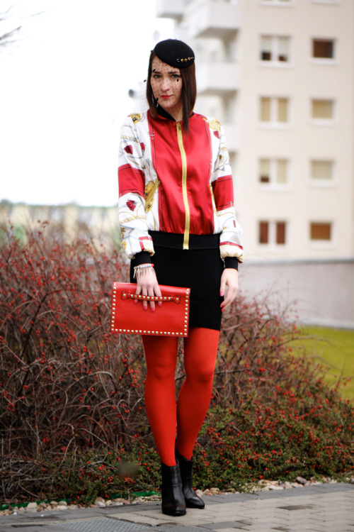 (via SHINY SYL: bomber jacket accompanied by studs: by MissSpark &amp; Misstery)