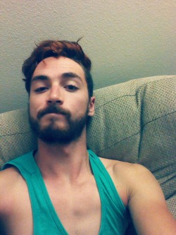 thegingerium:  spencestar:  The boyfriend ditched me and now I’m bored  #handsomeaf