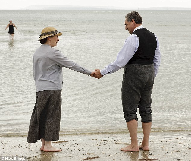 Mrs Hughes and Mr. Carson (played by Phyllis Logan and Jim Carter) in the season four finale of “Downton Abbey.”