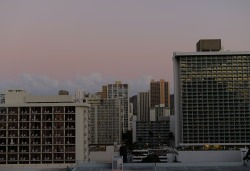 desixlb:  sink into the clouds. honolulu, hawaii. © desixlb 2014 