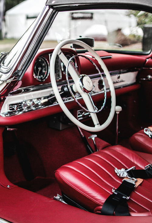 wearevanity:300SL | Source | WAV