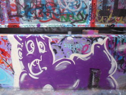 snappingthewalls:  purple blob man