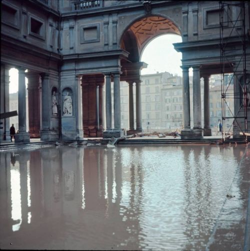 vaninnavaninni: The great flood of Florence, 1966.