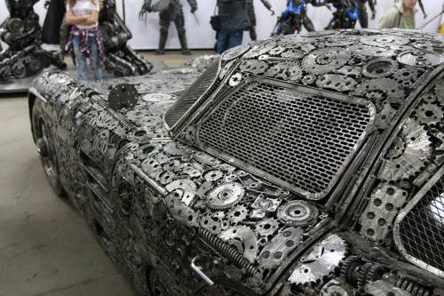 itscolossal:  50 Artists Raid a Polish Scrapyard to Build a Collection of Recycled Metal Cars