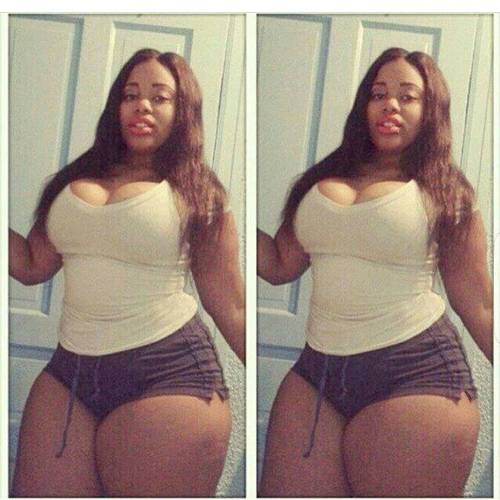 bigbuttsthickhipsnthighs:  Thickums  😍😍😍