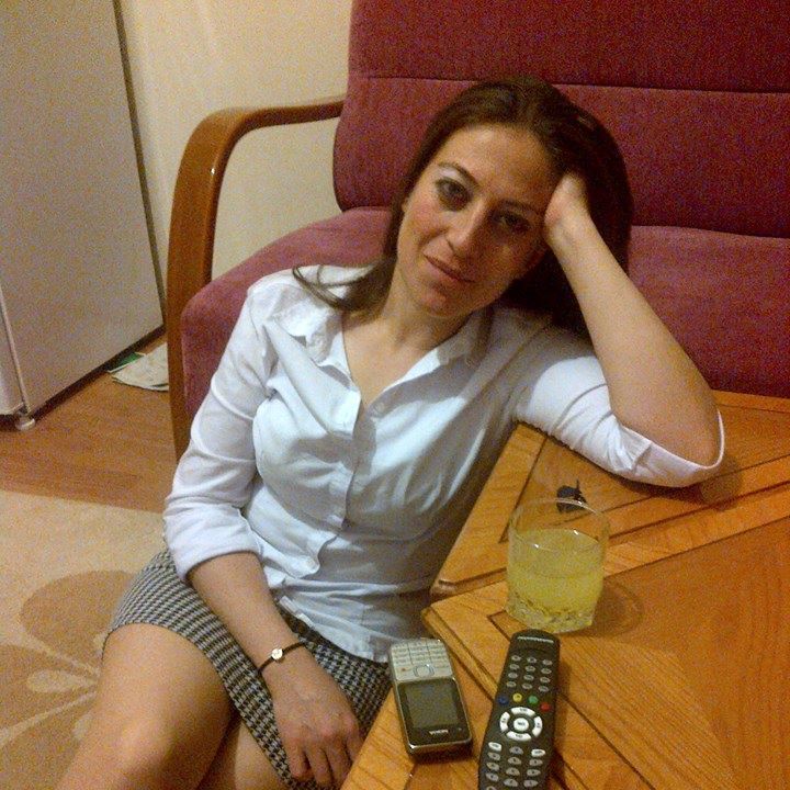 Harika bi kadınsın hülya hanım resimlerin den belli hakan beyde çok şanslı