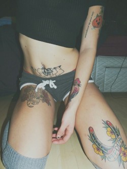 letliveintheend:  band/tattoo blog †