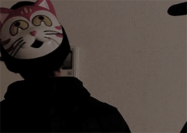 fuckyeahkamenashi:“You’ve really mastered that thing huh.”Yamaneko + Tablet || Kaitou Yamaneko ep.5