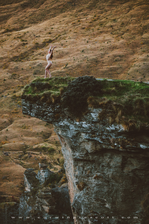 corwinprescott:“We Were Wanderers”South Island, New Zealand 2016 Corwin Prescott - Nicole Vaunt - 