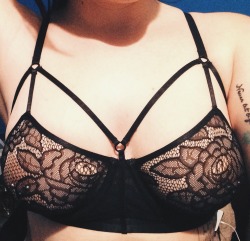 piercednipples:  xourdirtyfantasiesx:My new