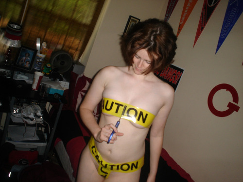 SHOW OFF YOUR NAKED WIFE 206,000+ followers looking at her.