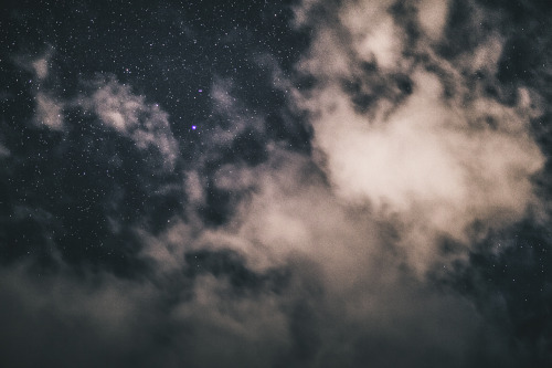 elenamorelli: { cloudy with a chance of stars } 