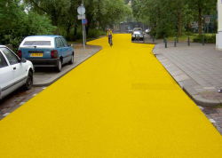 theleoisallinthemind:Yellow Street, Schiedam