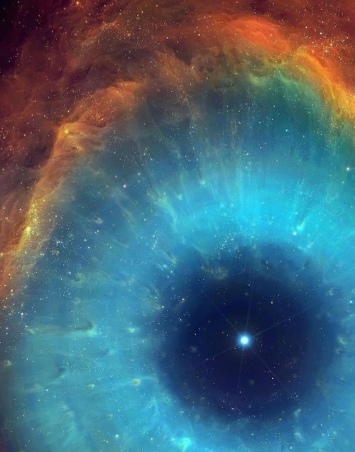 photos-of-space:‘The Eye of Sauron’ — closeup of the Helix Nebula…