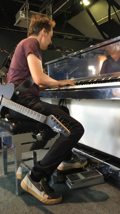 musenewses: Muse - rehearsals - O2 Shepherd’s Bush Empire ‘by request’ show&n