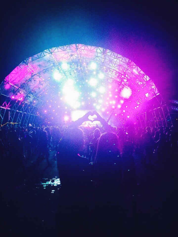 inexorable-:  I ❤️ u neon garden 