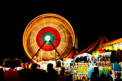 odditiesoflife:  Amazing Long Term Exposure Photos of Ferris Wheels The original Ferris Wheel was designed and constructed by George Washington Gale Ferris, Jr. as a landmark for the 1893 World’s Columbian Exposition in Chicago. The term Ferris wheel