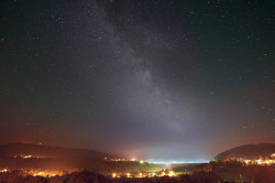 oix:  The Milky Way above the Solina Dam by Dariusz Wieclawski on Flickr. 