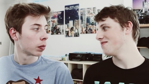 youtuber-melts:  Wroetofreezy ❤