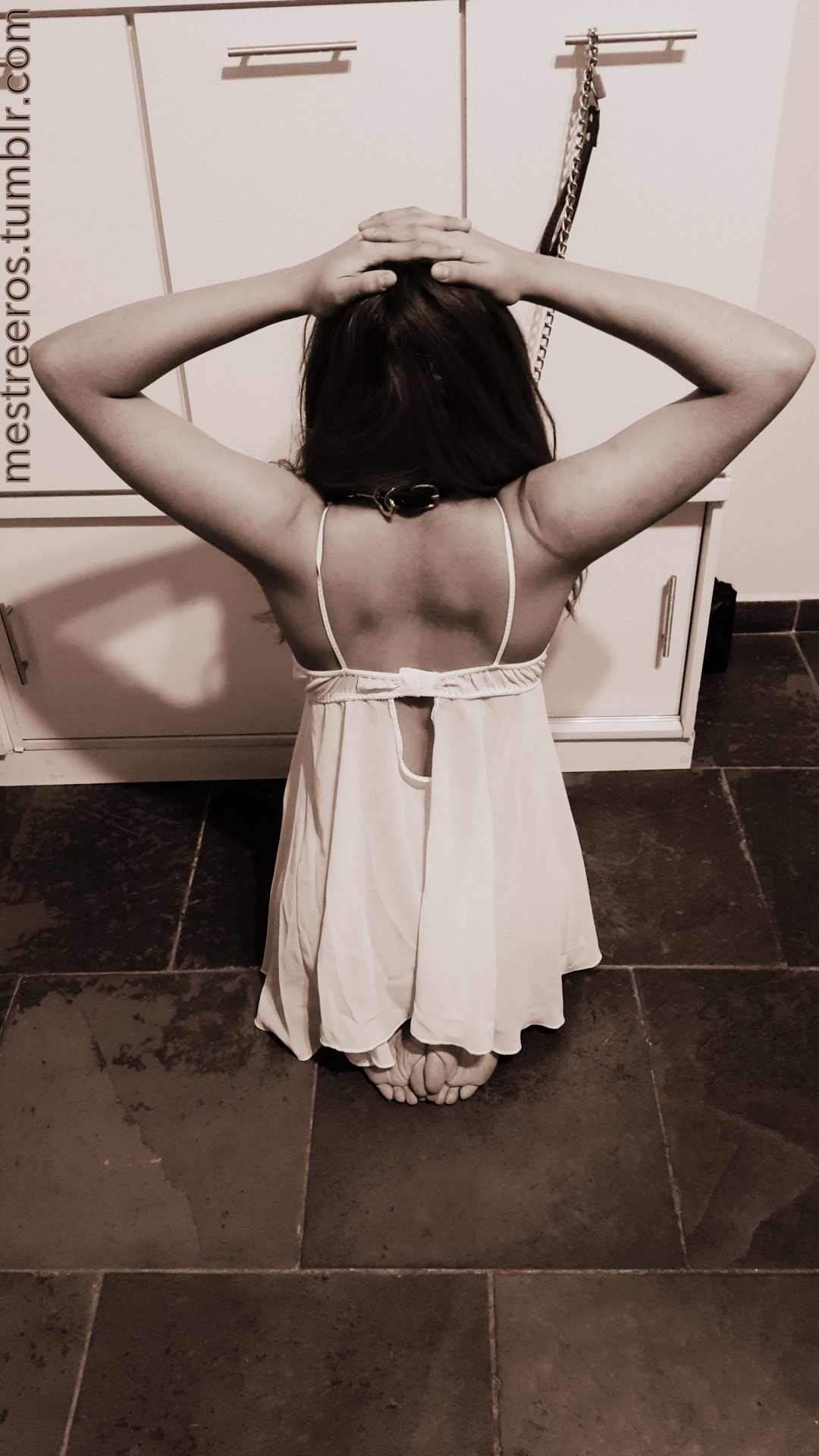 mestreeros:  Five different stages when disrobing @brenda-wolf plus a bonus picture.