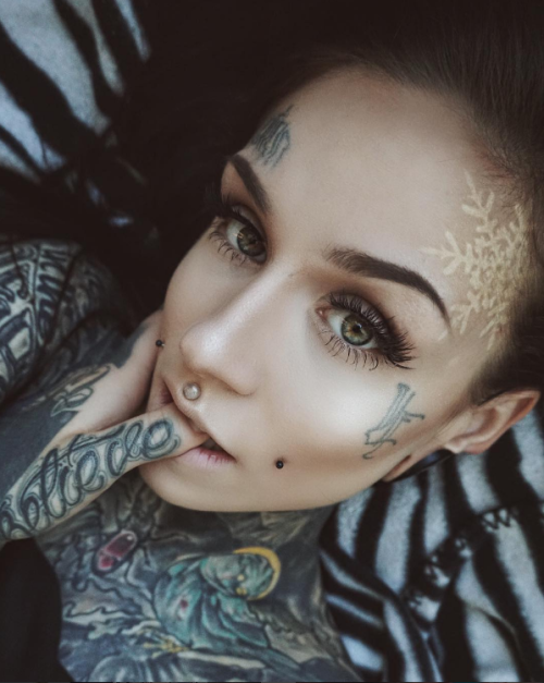 Monami Frost