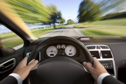 vainvaihe:  vainvaihe:  vainvaihe:  Me: a poor New Driver just trying to switch lanes   The asshole behind me that has decided I am Not Valid and must be stopped:  @ people reblogging this with “i’m the asshole”  me: a man behind me almost caused