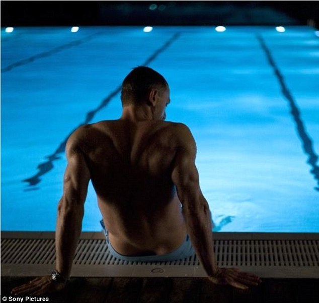 Daniel craig speedo