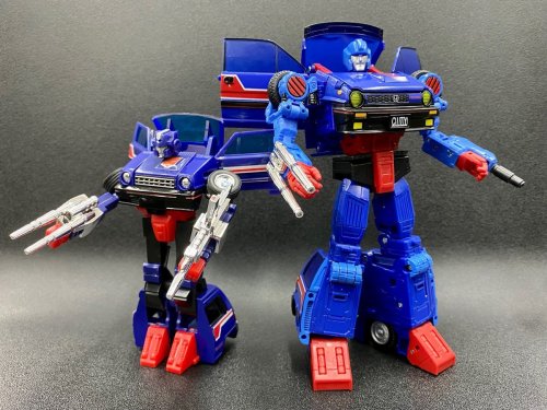 Transformers Masterpiecer MP-53 Skids and MP-54 Reboost