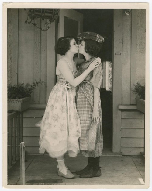 Sex Viola Dana with her sister Nudes & Noises pictures